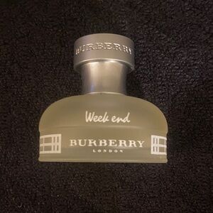 Burberry Weekend Fragrance in Silver and Frosted Glass